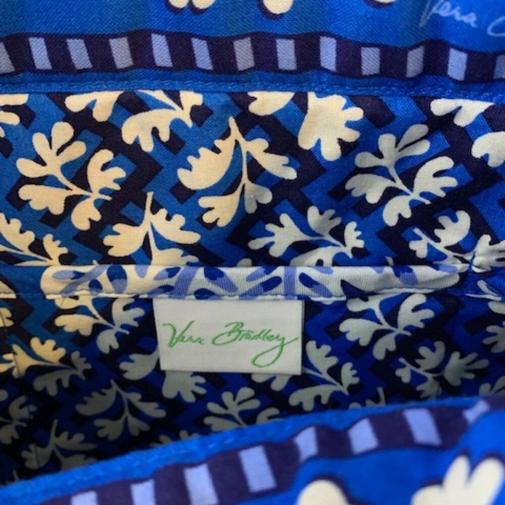 Vera Bradley Tote 13x14 Blue Lagoon Print Three Inside Pockets 12" Handles NWT - Picture 10 of 12